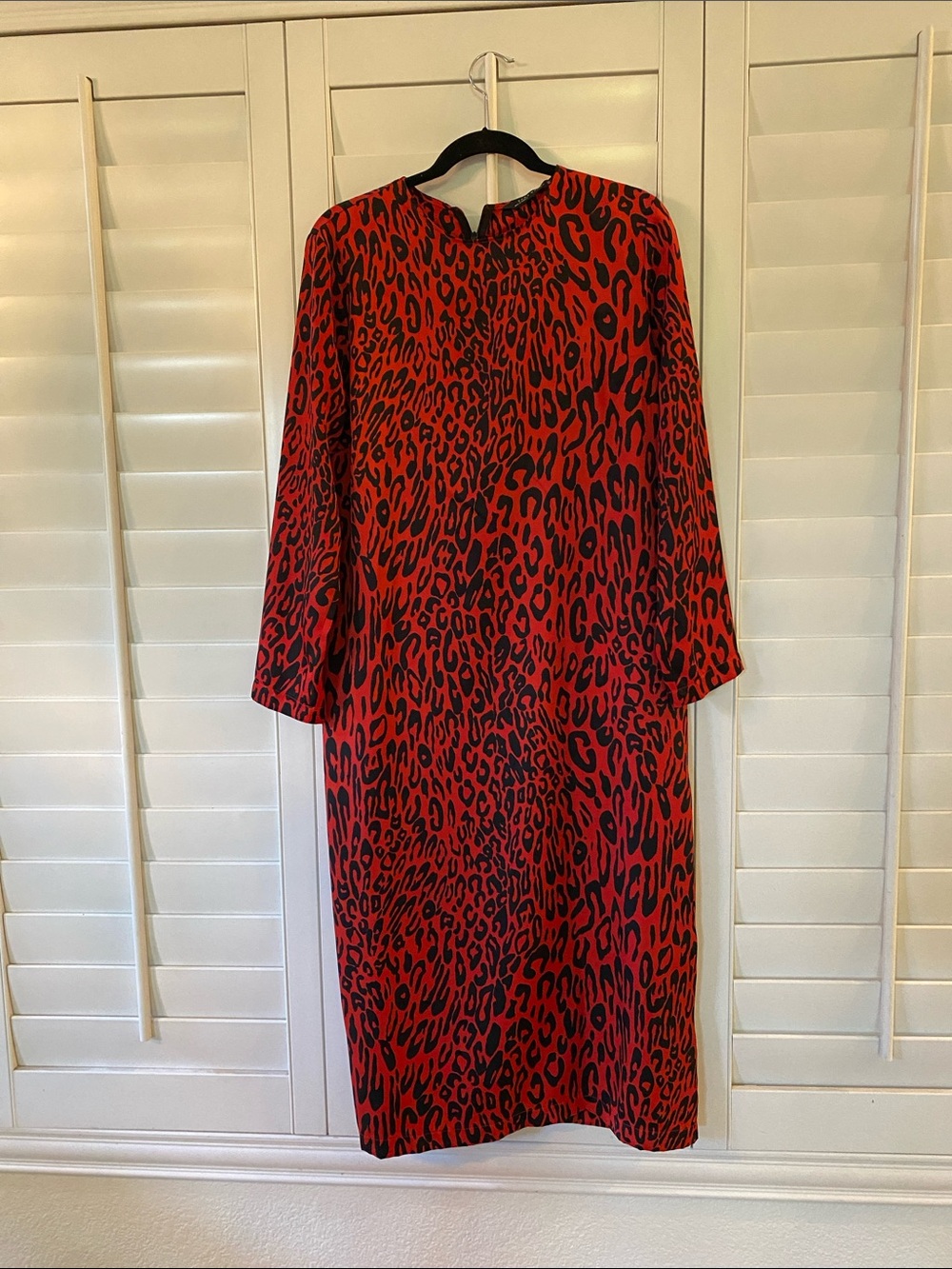 Zara Red and Black Long Sleeve Leopard Shift Dress